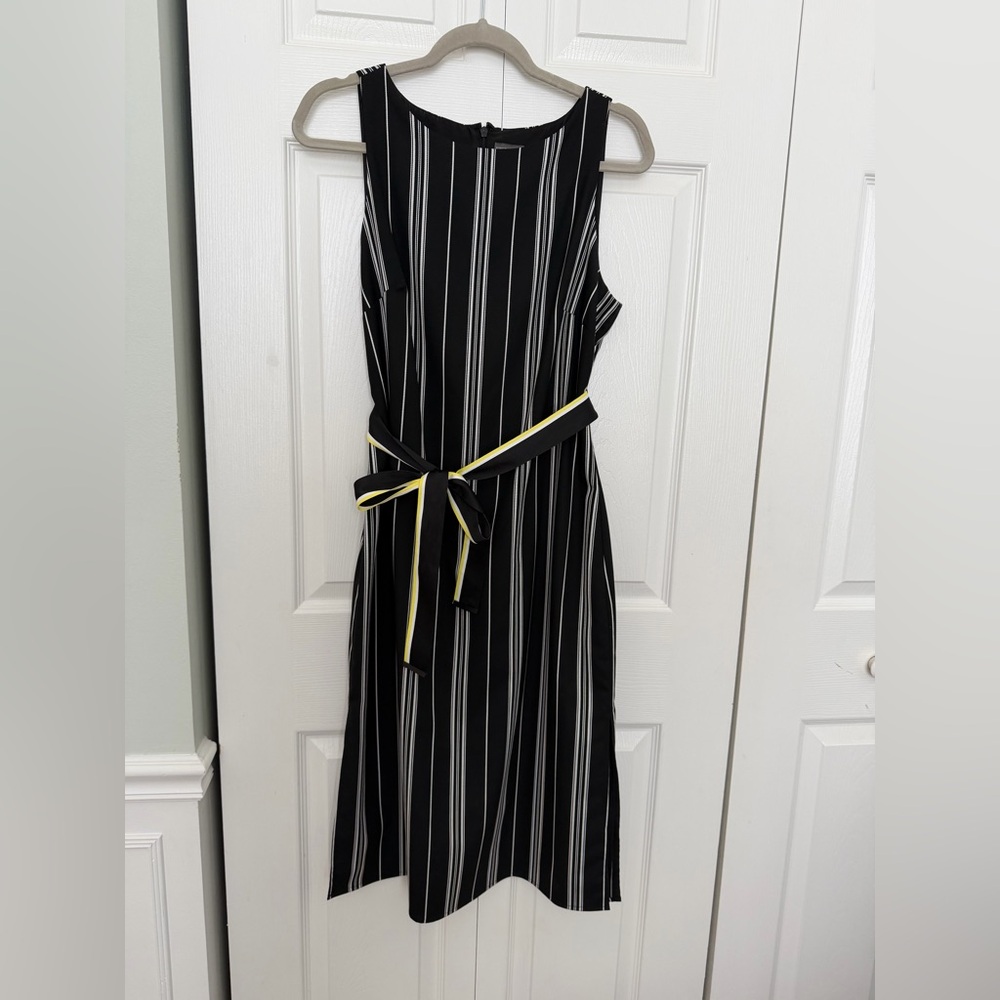 Vince Camuto Black and White Midi Dress with Yellow Belt